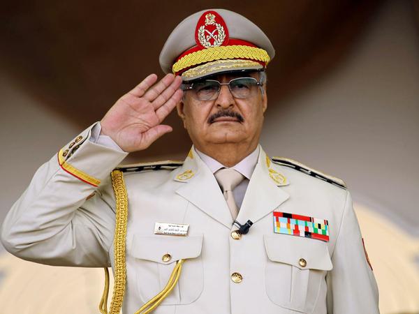 General Chalifa Haftar befahl den Marsch auf Tripolis.