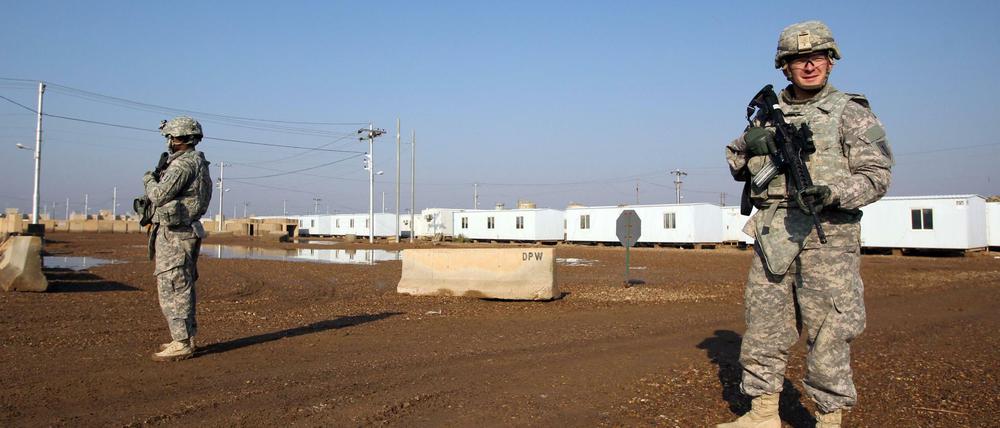 US-Soldaten auf dem Komplex des US-Militär-Camps Tadschi im Jahr 2014 (Archivbild)