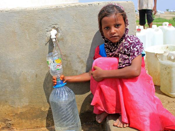 Wasser ist im Jemen ein rares Gut, Hände waschen fast unmöglich.