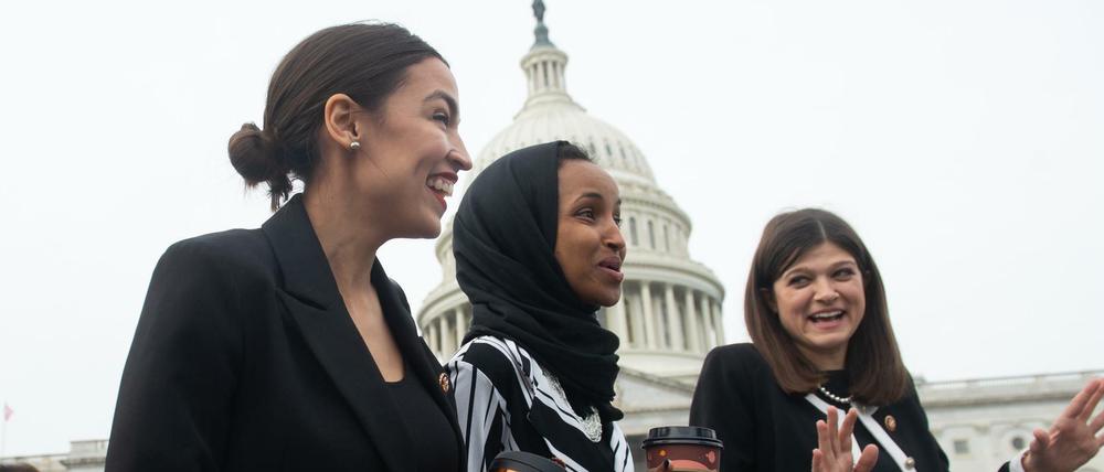 Alexandria Ocasio-Cortez und Ilhan Omar (von links) sind 2018 neu in den Kongress gewählt worden. 