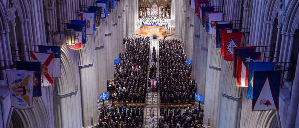 Abschiedszeremonie in der Kathedrale von Washington