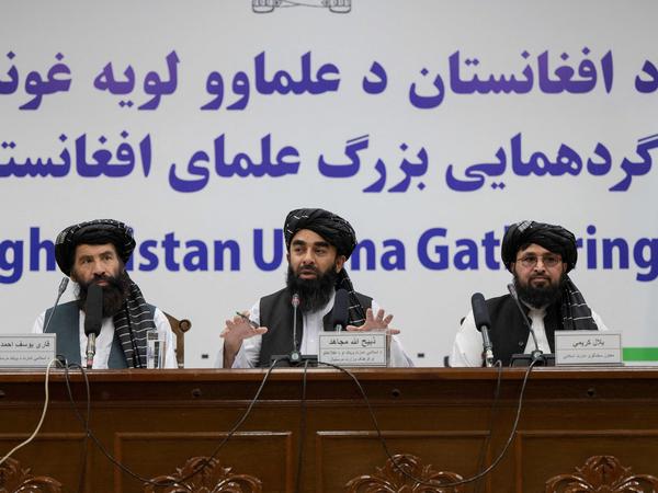 2001 wollte der Westen sie vertreiben, 20 Jahre später sind die Taliban in Kabul und Afghanistan wieder an der Macht.