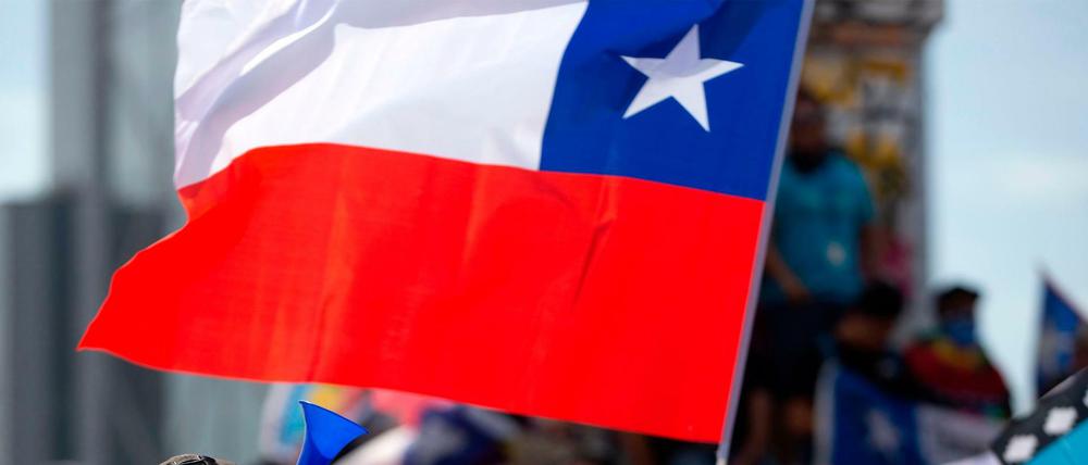 Die chilenische Regierung hat die Ausarbeitung einer neuen Verfassung angekündigt.