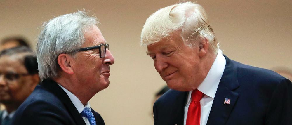 Berührt. Jean-Claude Juncker und Donald Trump in Washington.