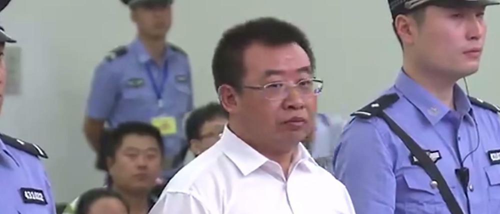 Der chinesische Bürgerrechtler Jiang Tianyong vor Gericht in Changsha 