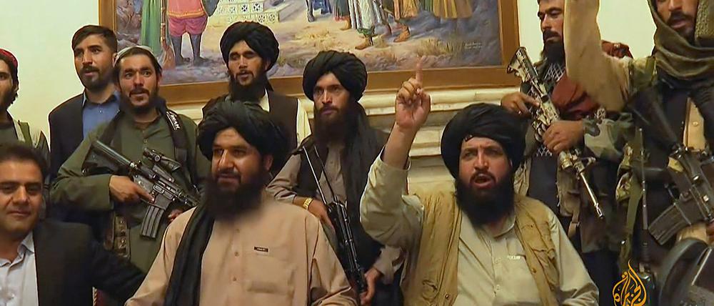 Die Taliban im Präsidentenpalast in Kabul