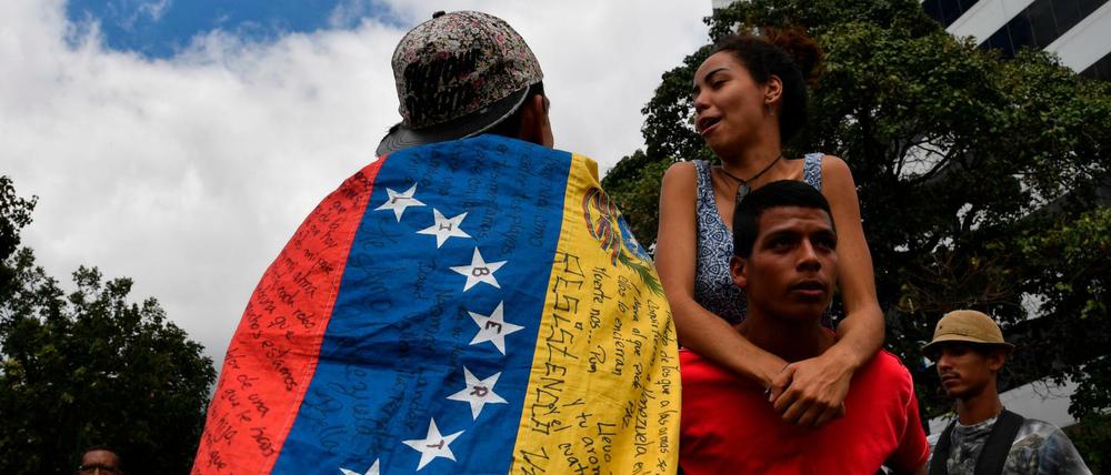 Auch am Mittwoch demonstrierten in Caracas wieder viele Menschen gegen das Regime des amtierenden Präsidenten Nicolás Maduro.
