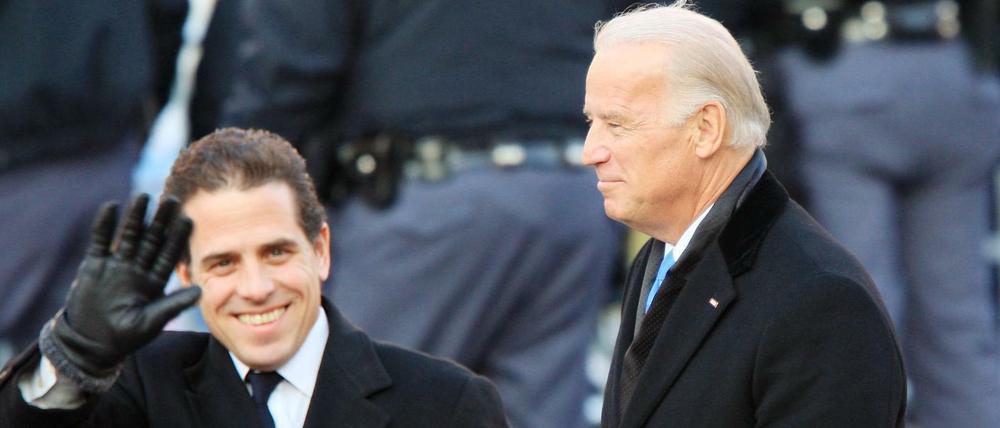 Joe Biden und seinen Sohn Hunter (l.)