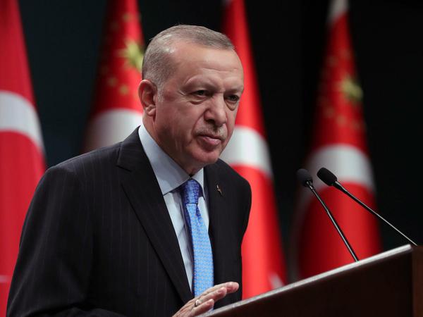 Recep Tayyip Erdogan, Präsident der Türkei, ist bekannt dafür, Regimekritiker hart zu verfolgen.