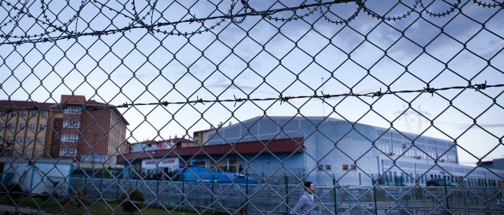 Etwa 11.000 Häftlinge werden im Silivri-Gefängnis westlich von Istanbul, Türkei, wegen Terrorismus oder Verschwörung festgehalten. 