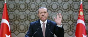Der türkische Staatspräsident Recep Tayyip Erdogan bei seiner Ansprache.
