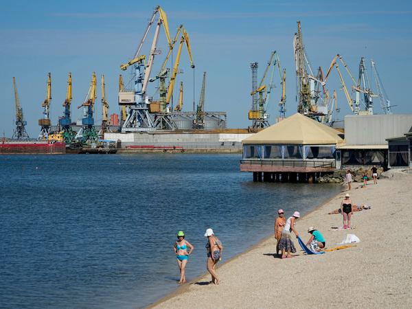 Der ukrainische Hafen von Berdjansk steht bereits seit Ende Februar unter russischer Kontrolle.