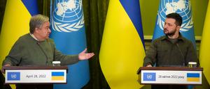 Der ukrainische Präsident Wolodymyr Selenskyj (r.) mit UN-Generalsekretär Antonio Guterres
