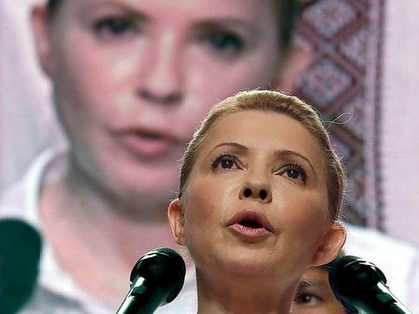 Julia Timoschenko hat ihre Wahlniederlage eingestanden. 