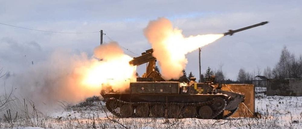 Die Ukraine bittet um Waffen zur Verteidigung gegen einen möglichen russischen Angriff. Panzer-Abwehr-Übung der ukrainischen Armee in der Region Wolhynien. 