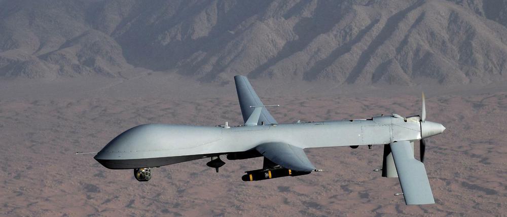 Komplexe militärische Technologien wie unbemannte Drohnen sind inzwischen immer mehr Ländern zugänglich.