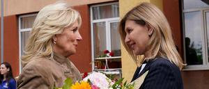 US-First Lady Jill Biden (l.) besuchte Olena Selenska, der Ehefrau des ukrainischen Präsidenten Selenskyj.