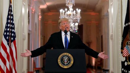US-Präsident Donald Trump äußert sich vor der Presse im Weißen Haus. 