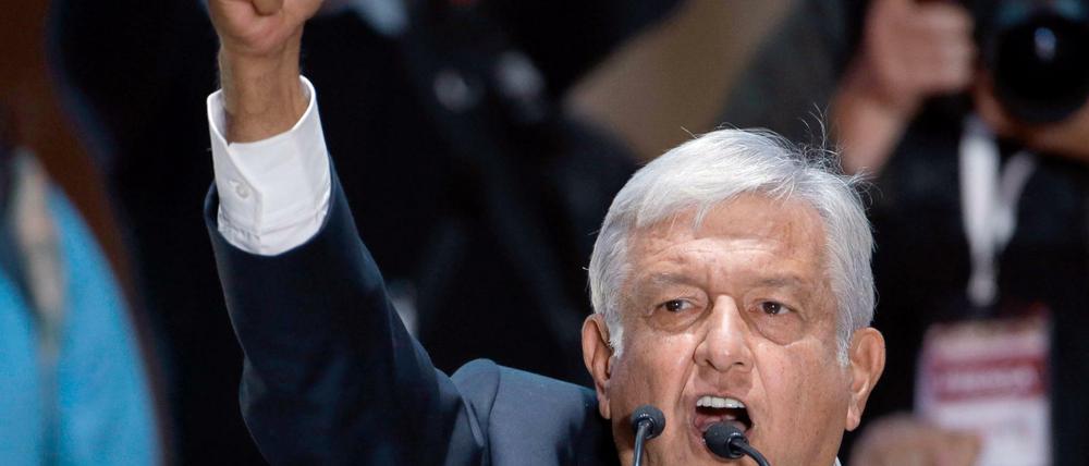 Mexikos neugewählter Präsident Andrés Manuel López Obrador will Donald Trump in der Migrationsfrage entgegen kommen. Dafür fordert er allerdings finanzielle Gegenleistungen Washingtons