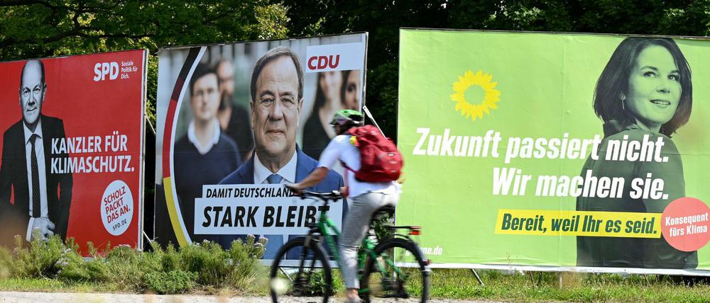 Die Wahlplakate von Olaf Scholz (SPD), Armin Laschet (CDU) und Annalena Baerbock (Die Grünen)