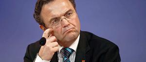Innenminister Hans-Peter Friedrich (CSU) will die Linke weiter überwachen lassen.
