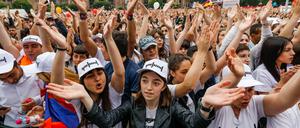 Im Frühjahr 2018 gehen Hunderttausende Armenier gegen die autokratische Führung auf die Straße. Mit Erfolg.
