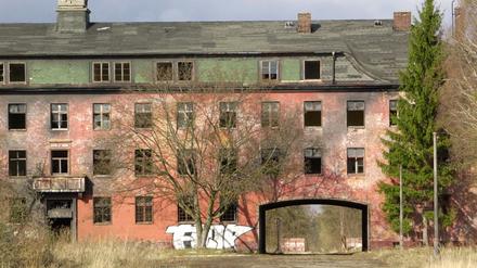 Kaserne im Verfall. Auf dem 112 Hektar großen Gelände im Potsdamer Norden sind die Überreste der militärischen Nutzung zu besichtigen.