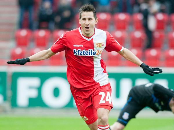 Jubel in Rot-Weiß. Steven Skrzybski (hier 2014 gegen den FSV Frankfurt) spielte fast 18 Jahre lang für den 1. FC Union und schaffte in Köpenick den Sprung zum Profi.