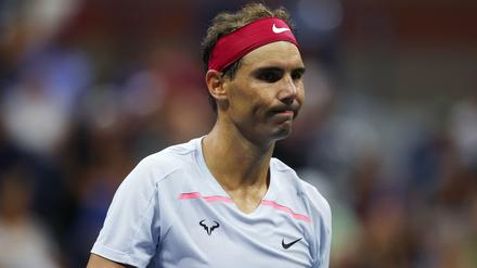 Rafael Nadal ist bei den US Open in New York überraschend im Achtelfinale gescheitert.