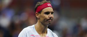 Rafael Nadal ist bei den US Open in New York überraschend im Achtelfinale gescheitert.