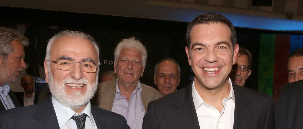 Wie du mir, so ich dir: Paok-Präsident Ivan Savvidis und Premierminister Alexis Tsipras. 