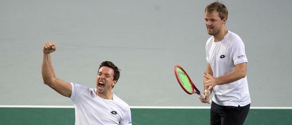 Andreas Mies (r.) und Kevin Krawietz gewannen ihr Doppel.