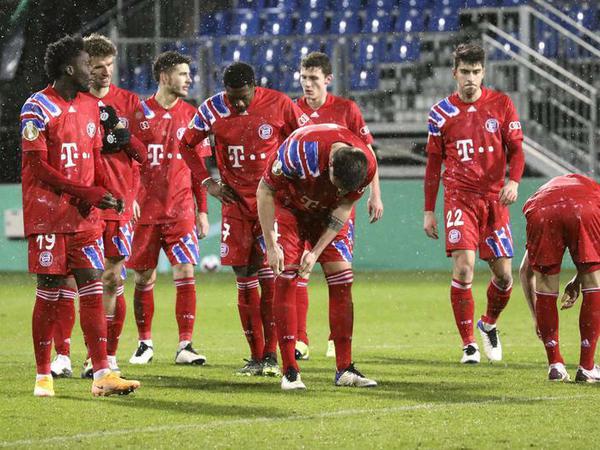 Miese Stimmung. Die Spieler des FC Bayern konnten gegen Kiel das Schlimmste nicht verhindern.