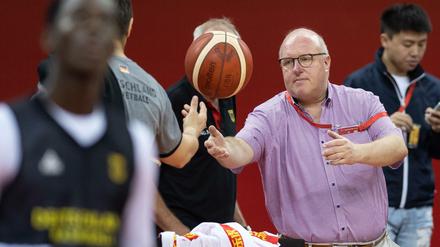 Zu früh aus dem Spiel. Ingo Weiss, Präsident des Deutschen Basketball Bundes in China.