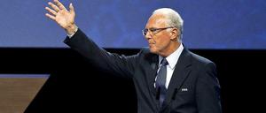 Franz Beckenbauer will die Fragen der Fifa-Ethikkommission nun doch beantworten.