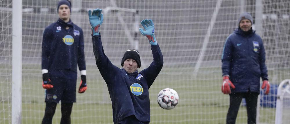 Wenn es im Tor mal nichts zu tun gibt, spielt Jonathan Klinsmann bei Hertha auch im Feld.