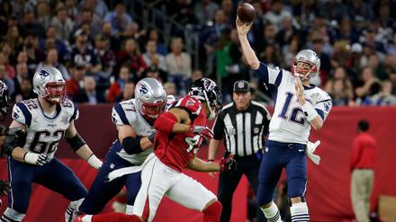 Tom Brady und die New England Patriots schrieben in der Nacht zu Montag Sportgeschichte und gewannen ihren fünften NFL-Titel.