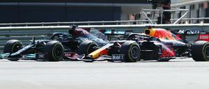 Max Verstappen (rechts, links im Bild Lewis Hamilton) war das Rennen schnell vorbei. 