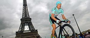2003 startete die Tour de France in Paris. Es war die 100. und die letzte, bei der Jan Ullrich dem Sieg noch einmal ganz nahe kam.