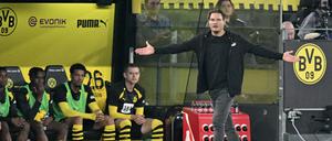 Was ist los beim BVB? Das fragt sich auch Trainer Edin Terzic nach wenig überzeugenden Leistungen zu Saisonbeginn.