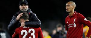 Aus! Liverpools Trainer Jürgen Klopp tröstet Xherdan Shaqiri.