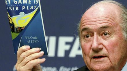 Der Ethik nur predigt: Der Fußballweltverband von Präsident Joseph Blatter besitzt ein verheerendes öffentliches Image. 