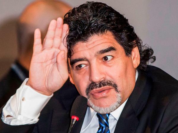 Diego Maradona, hier im Jahr 2013, sorgte nach seinem Karriereende nur noch selten für positive Schlagzeilen. 