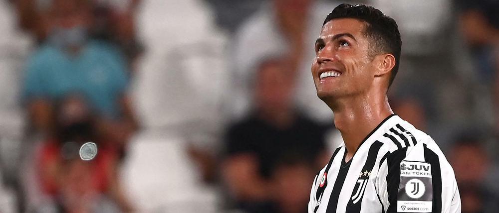 Cristiano Ronaldo verlässt Juventus Turin und kehrt zu Manchester United zurück.