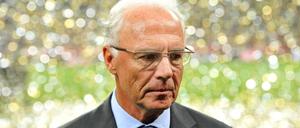 Die Schweizer Staatsanwälte ermitteln gegen Franz Beckenbauer wegen des Verdachts auf Untreue und Geldwäsche. 