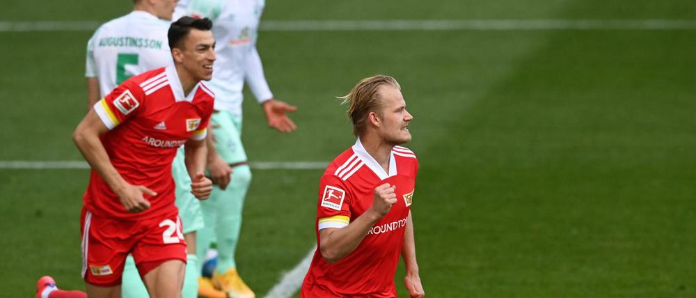 Joel Pohjanpalo (rechts) schoss gegen Bremen drei Tore, zwei davon bereitete der eingewechselte Petar Musa (links) vor. 