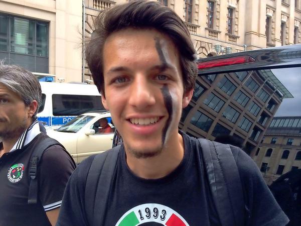 Gianluca aus dem süditalienischen Bari: Die Liebe zu Juventus Turin ist ihm wortwörtlich ins Gesicht geschrieben. 