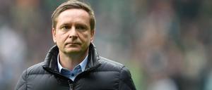 Kritisiert Bayerns B-Elf als Wettbewerbsverzerrung: Schalke-Manager Horst Heldt.