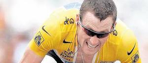 Wohin geht die Reise? Lance Armstrong gewann sieben Mal die Tour de France. Jetzt droht ihm die Aberkennung aller Erfolge. Foto: dpa
