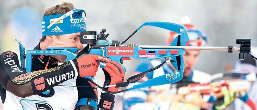Genau abgestimmt. Simon Schempp, der an diesem Donnerstag gemeinsam mit Laura Dahlmeier, Vanessa Hinz und Arnd Peiffer in der Mixed-Staffel beim Auftakt der Biathlon-WM antritt, achtet wie all seine Teamkollegen bei der Waffe auf jedes Detail. 